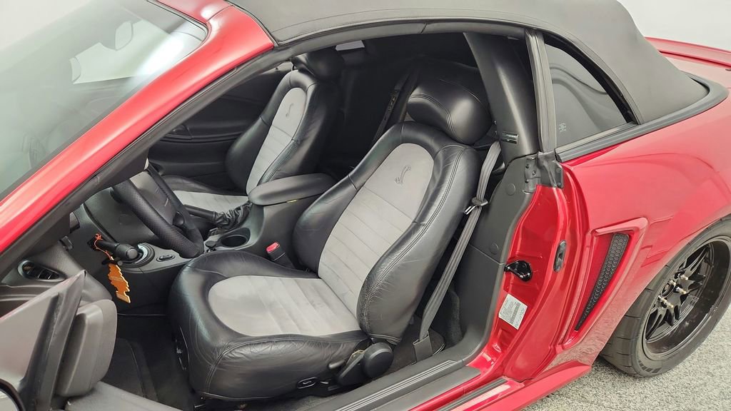 Used 2001 Ford Mustang Cobra RWD image 21