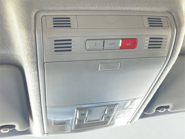 Used 2021 Volkswagen Tiguan S image 30