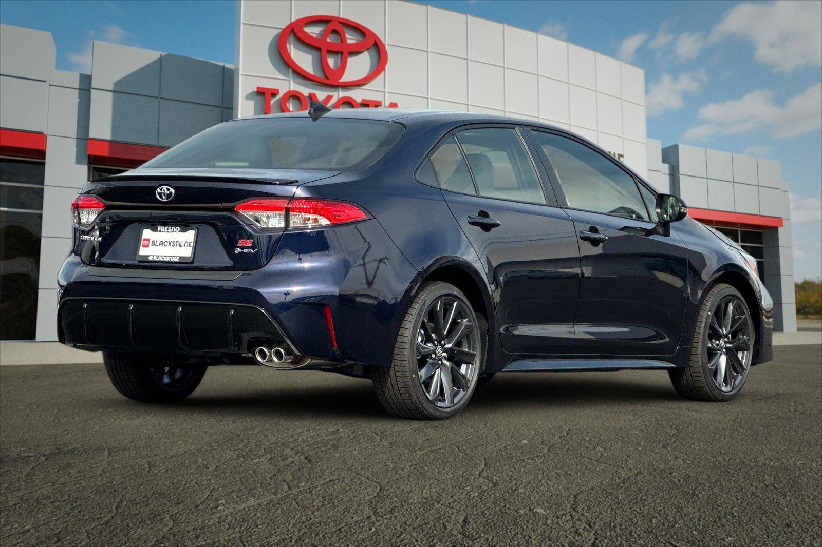 Certified 2026 Toyota Corolla SE w/ SE Premium Package FWD image 3