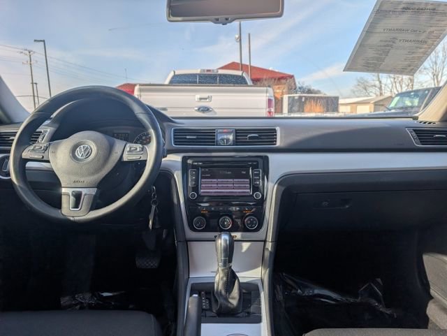 Used 2013 Volkswagen Passat 2.5 SE image 16
