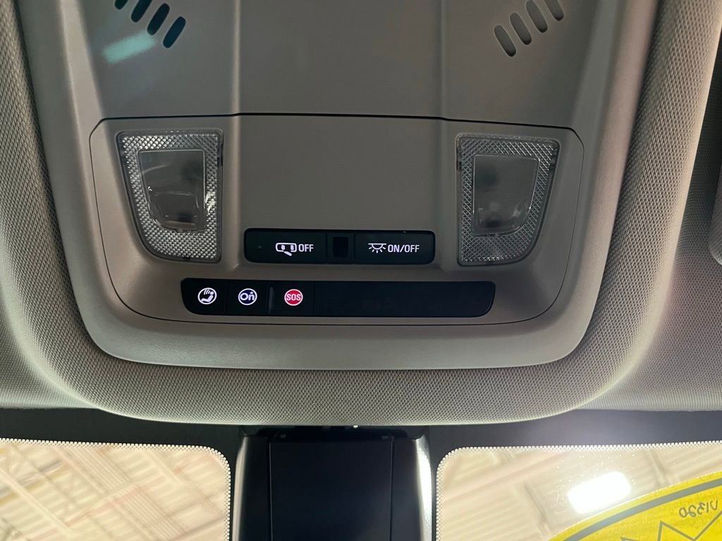 Certified 2023 GMC Acadia SLE w/ Driver Convenience Package image 33