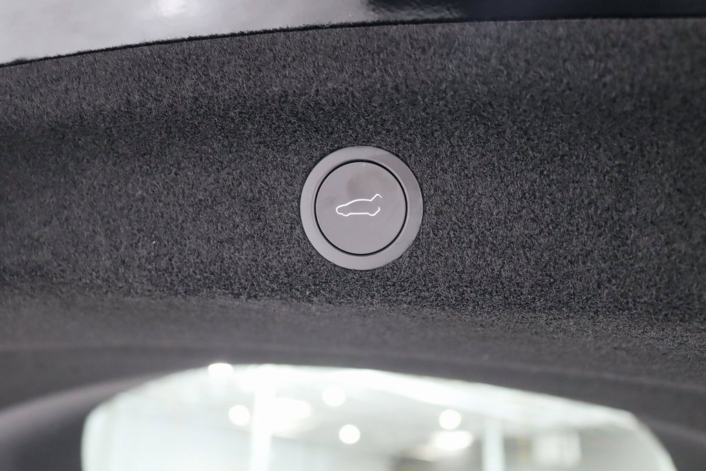 Used 2026 Tesla Model Y AWD image 37