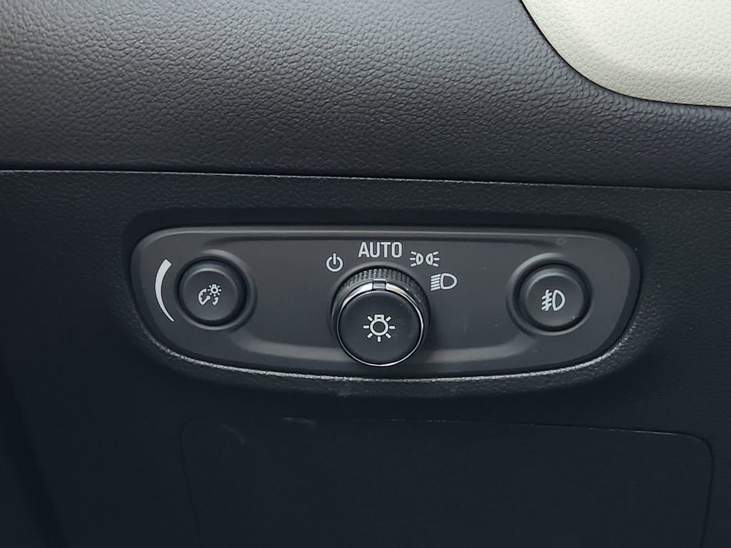 Used 2023 Buick Encore GX Select image 23