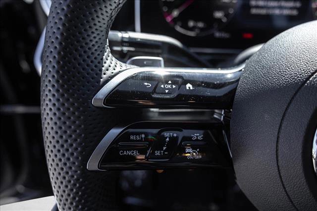 Certified 2026 Mercedes-Benz C 300 4MATIC Sedan image 14