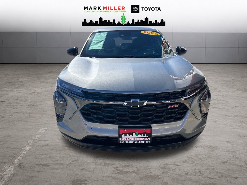 Used 2024 Chevrolet Trax RS w/ Driver Confidence Package FWD image 9