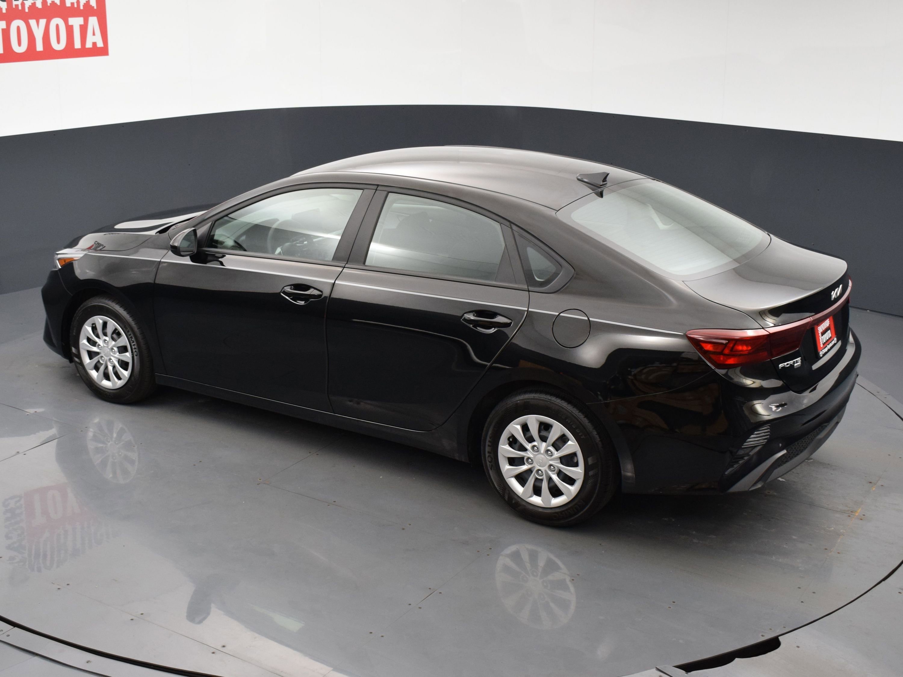 Used 2024 Kia Forte LX FWD image 21