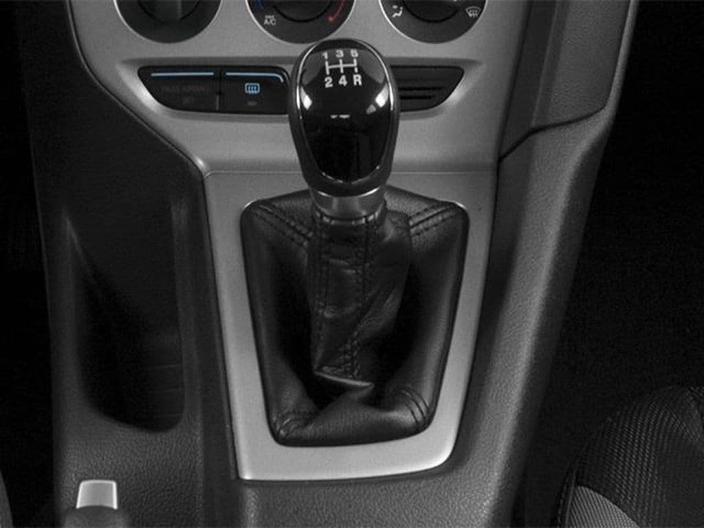 Used 2014 Ford Focus Titanium FWD image 8