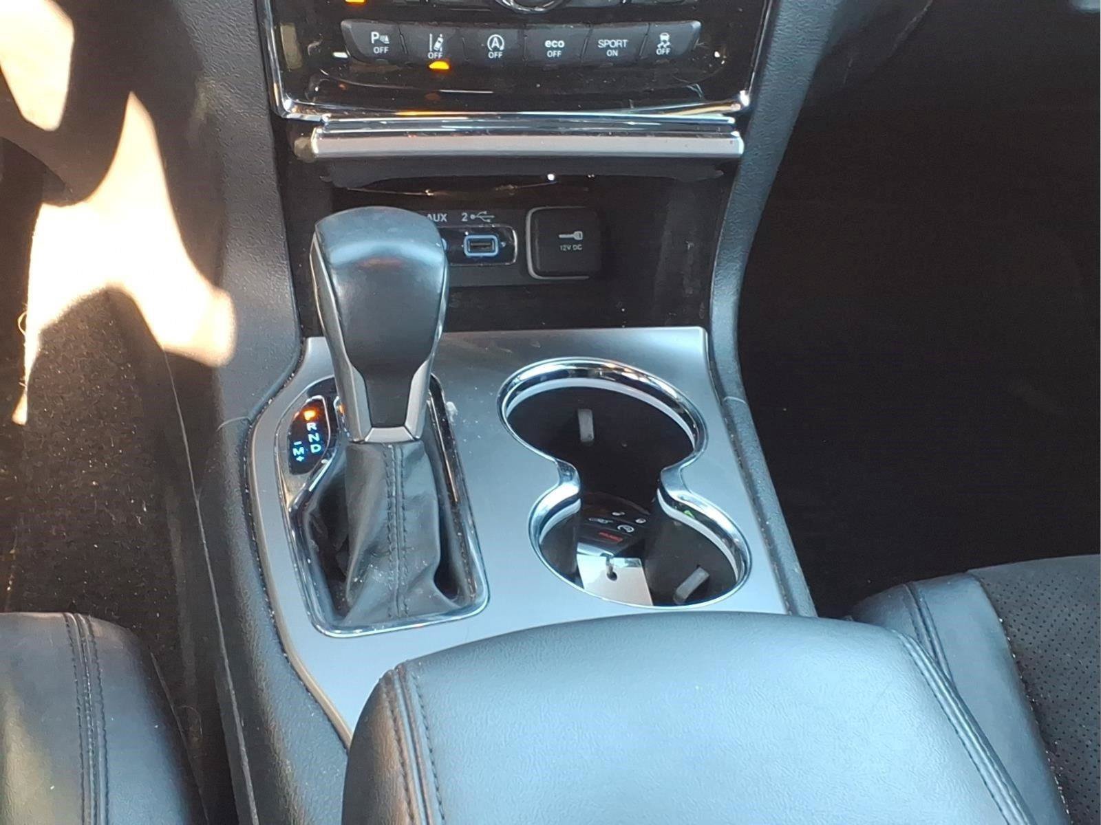 Used 2021 Jeep Grand Cherokee Laredo X AWD/4WD image 15