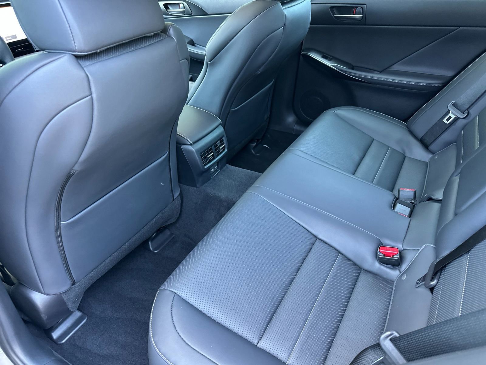 Used 2026 Lexus IS 350 F Sport RWD image 12