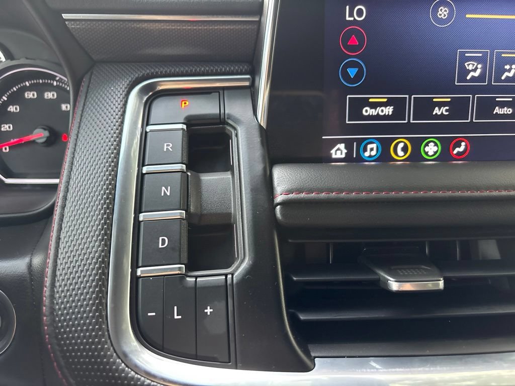 Used 2021 Chevrolet Suburban RST w/ Luxury Package RWD image 33