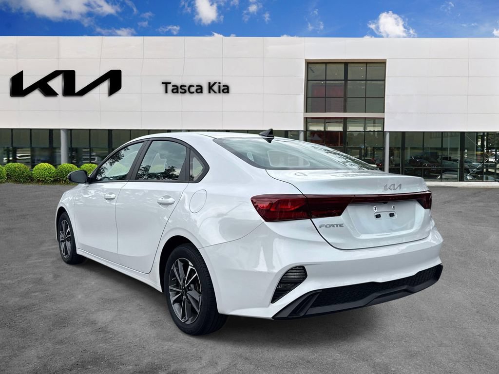Used 2023 Kia Forte LXS FWD image 6