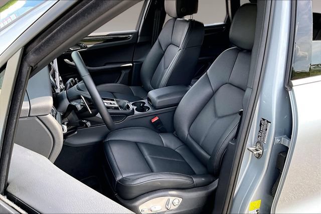 Used 2026 Porsche Macan AWD/4WD image 20