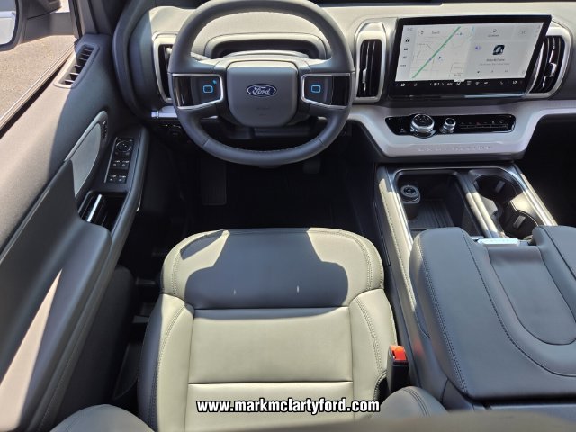 New 2026 Ford Expedition Active AWD/4WD image 12