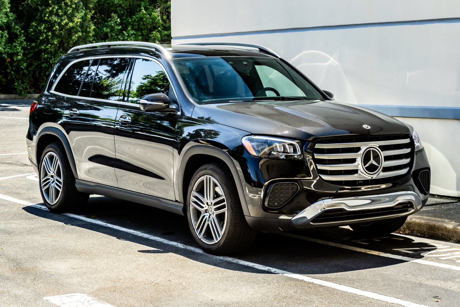 Used 2024 Mercedes-Benz GLS 450 4MATIC image 10