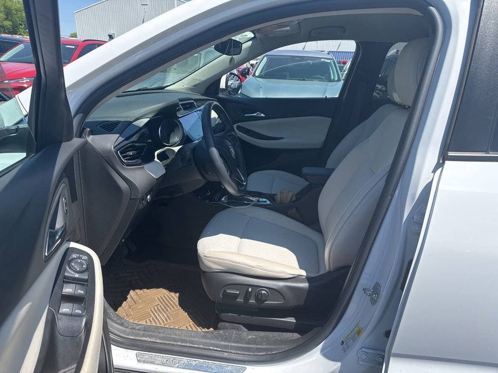 Used 2022 Buick Encore GX Select FWD image 9