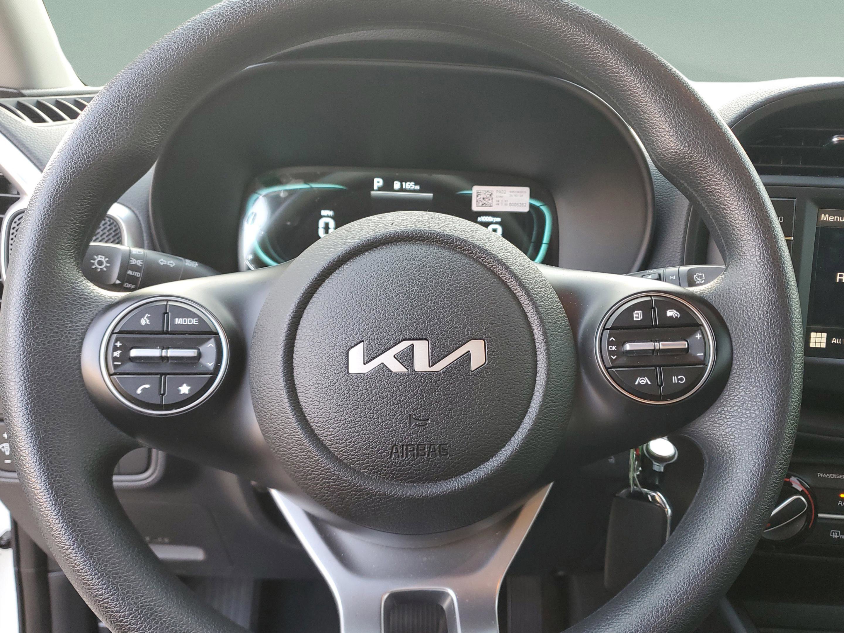 Certified 2025 Kia Soul LX w/ LX Technology Package image 16