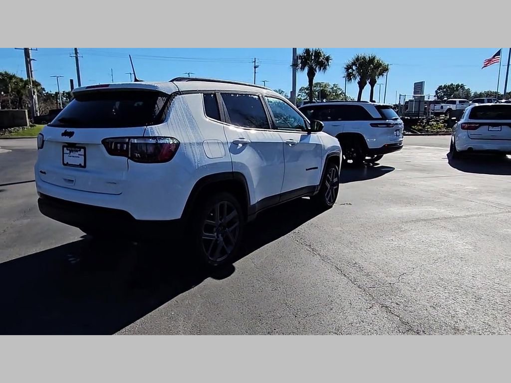 New 2026 Jeep Compass Latitude image 33
