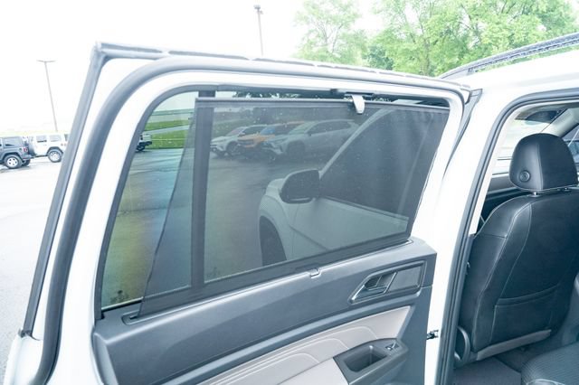Certified 2022 Volkswagen Atlas SE w/ Black Wheel Package AWD/4WD image 15