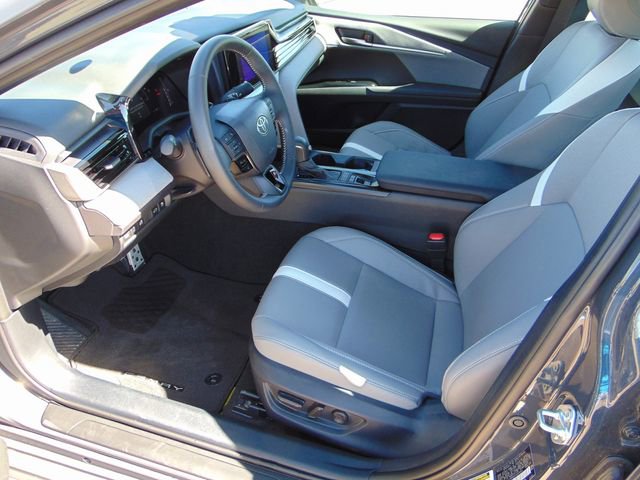 Used 2025 Toyota Camry SE image 10