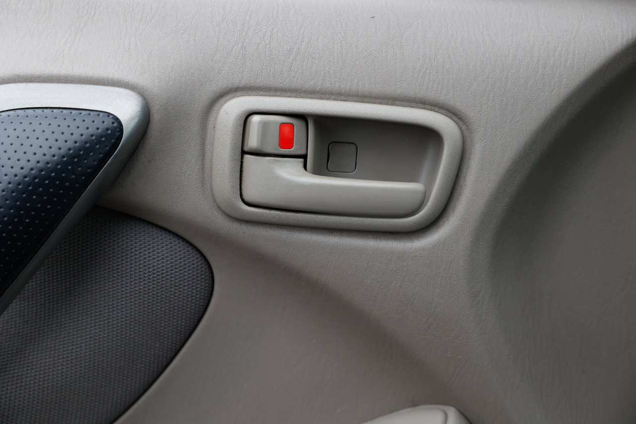 Used 2002 Toyota RAV4 2WD image 35