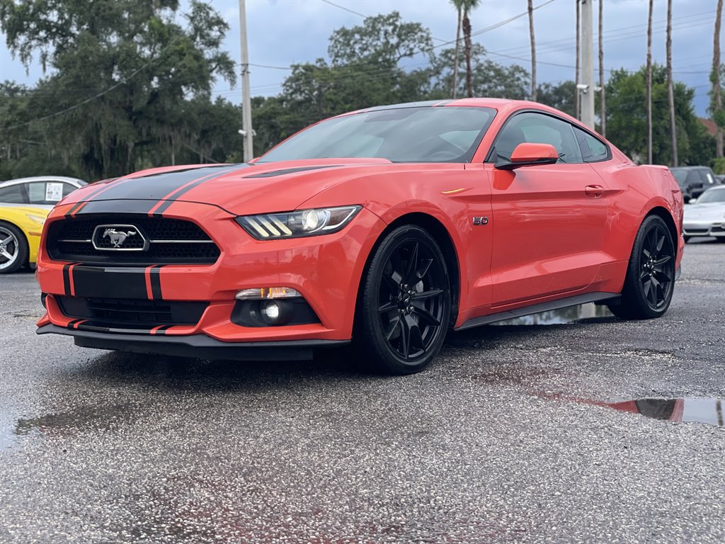 Used 2015 Ford Mustang GT Premium w/ Equipment Group 401A RWD image 10