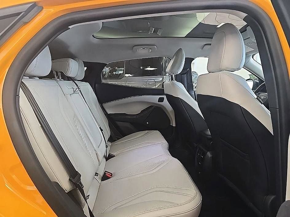 Used 2022 Ford Mustang Mach-E Premium image 36