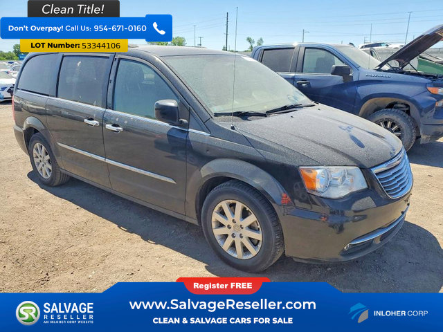 Used 2015 Chrysler Town & Country Touring w/ Driver Convenience Group FWD image 5