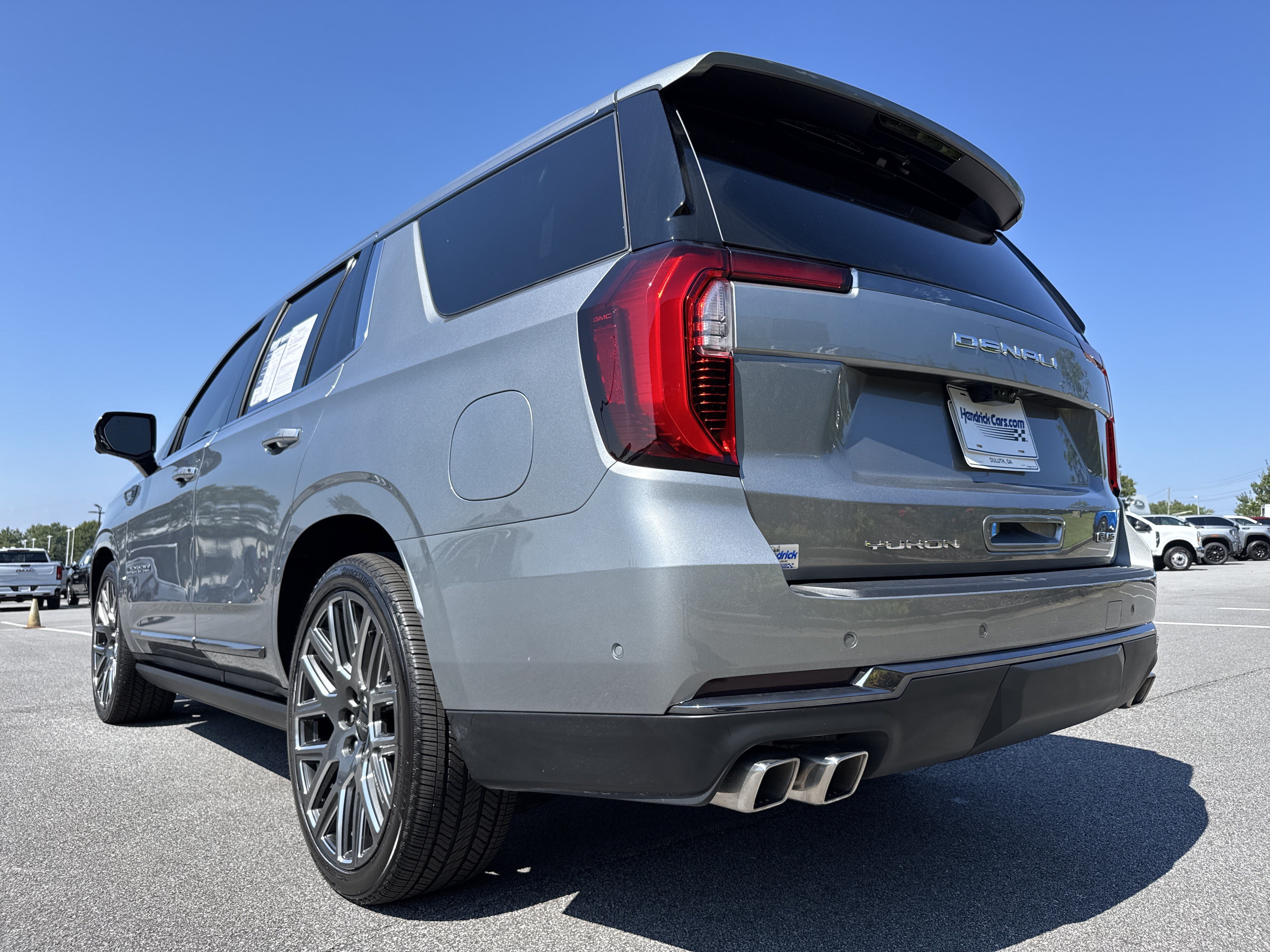 Used 2026 GMC Yukon Denali Ultimate AWD/4WD image 8