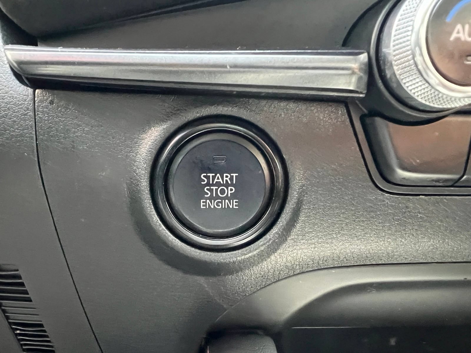 Used 2024 MAZDA MAZDA3 s AWD/4WD image 35