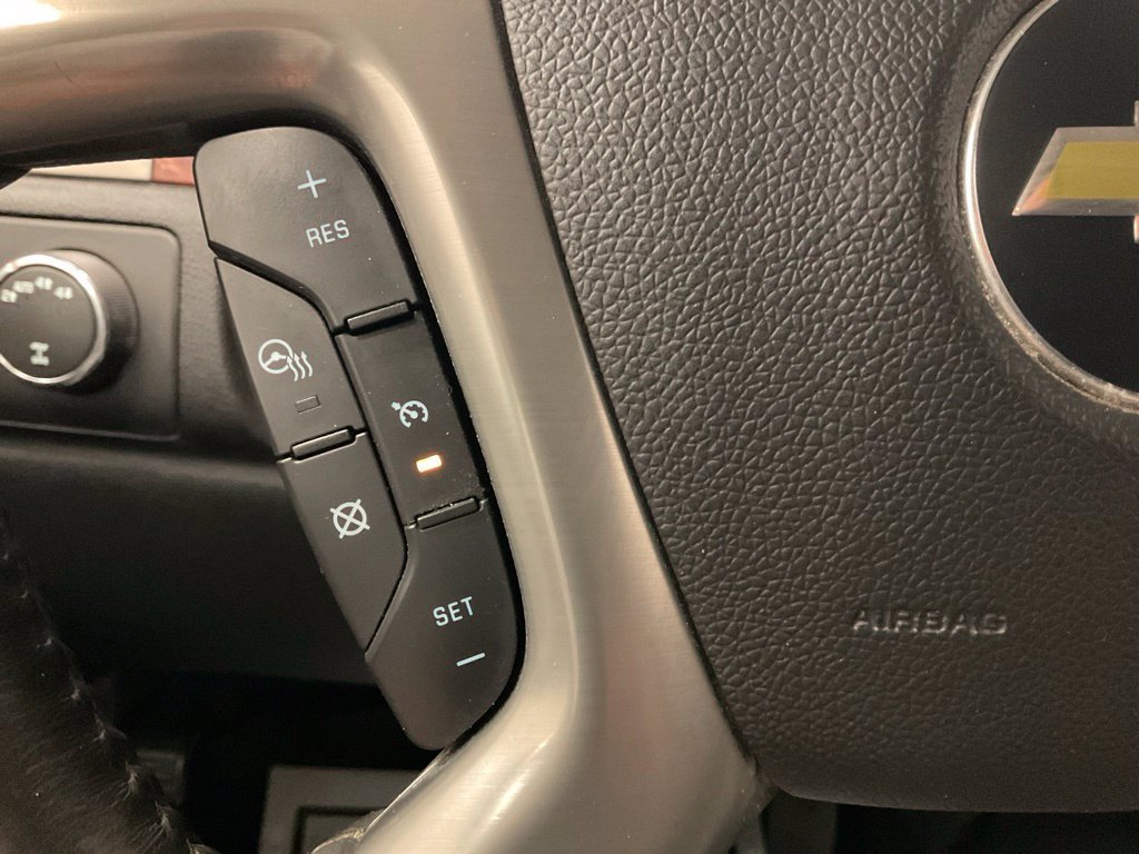 Used 2013 Chevrolet Avalanche LTZ AWD/4WD image 16