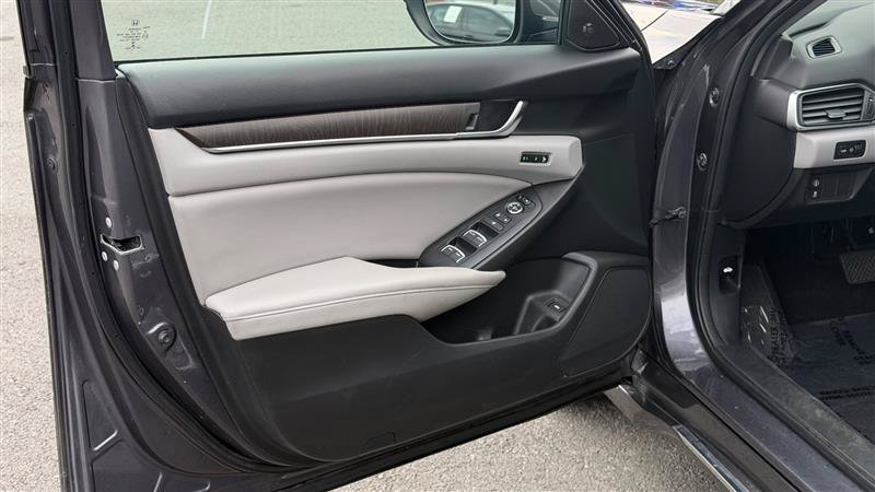 Used 2018 Honda Accord EX-L image 21