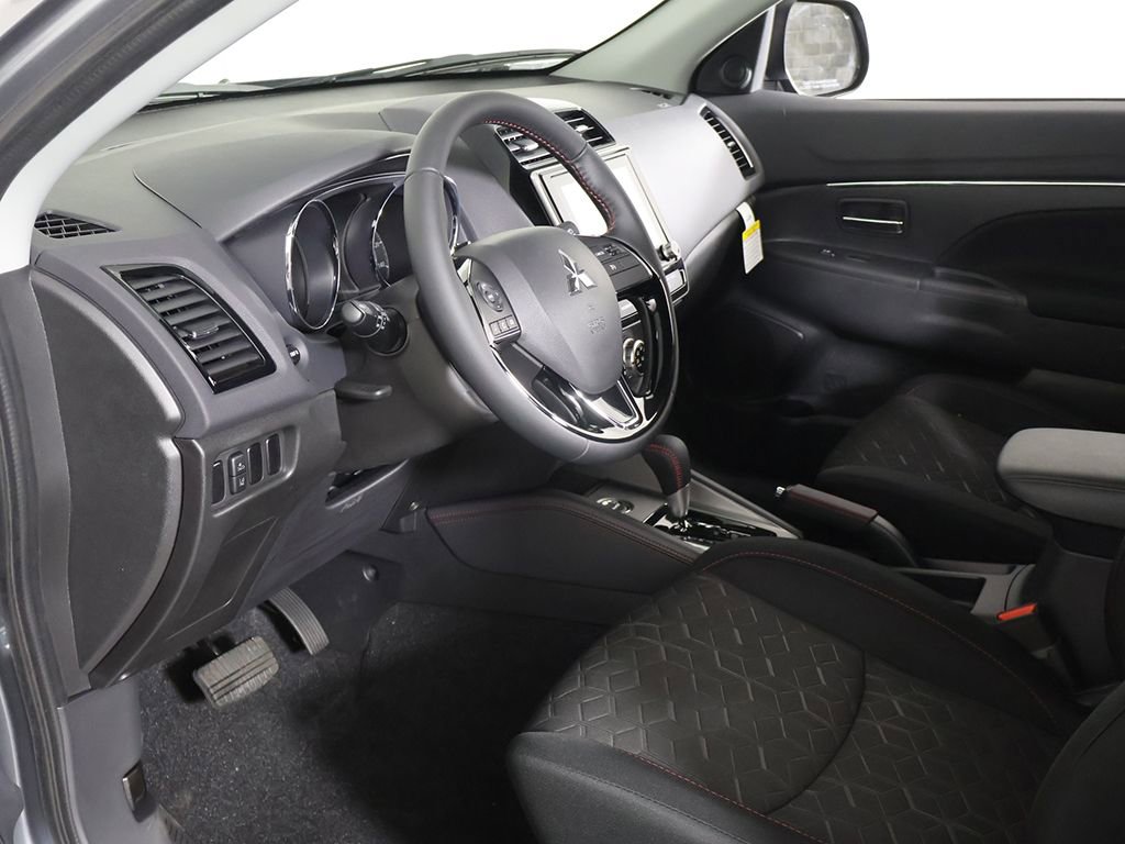 New 2026 Mitsubishi Outlander Sport LE AWD/4WD image 20
