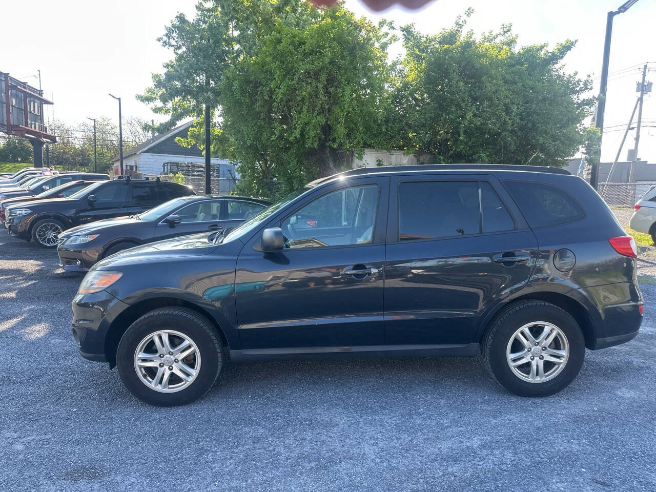 Used 2011 Hyundai Santa Fe GLS AWD/4WD image 2