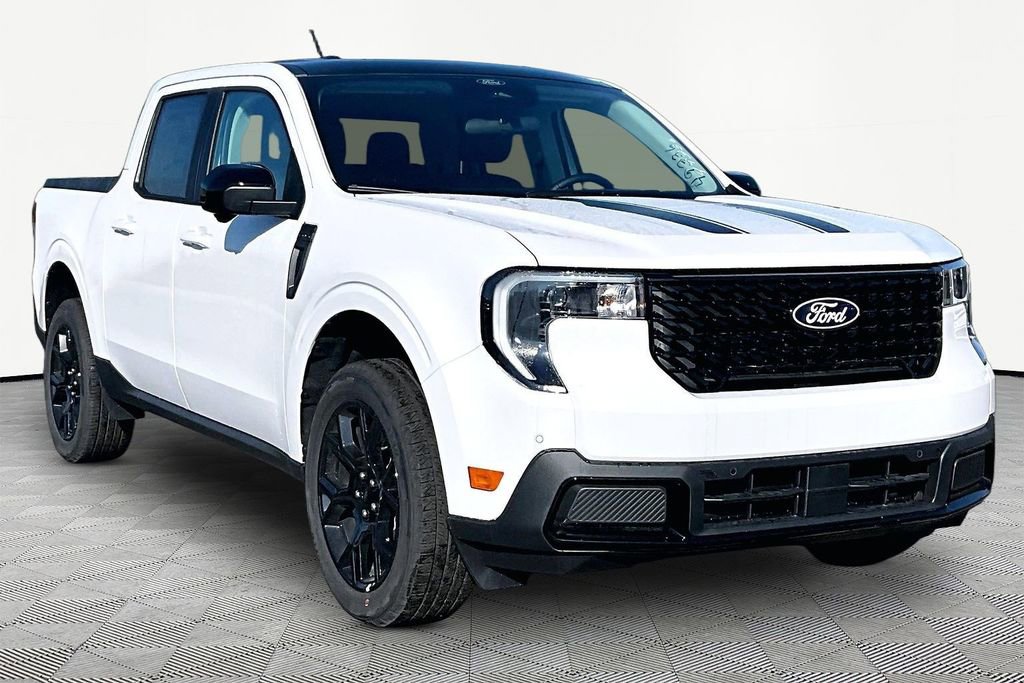New 2026 Ford Maverick Lariat w/ Black Appearance Package image 1