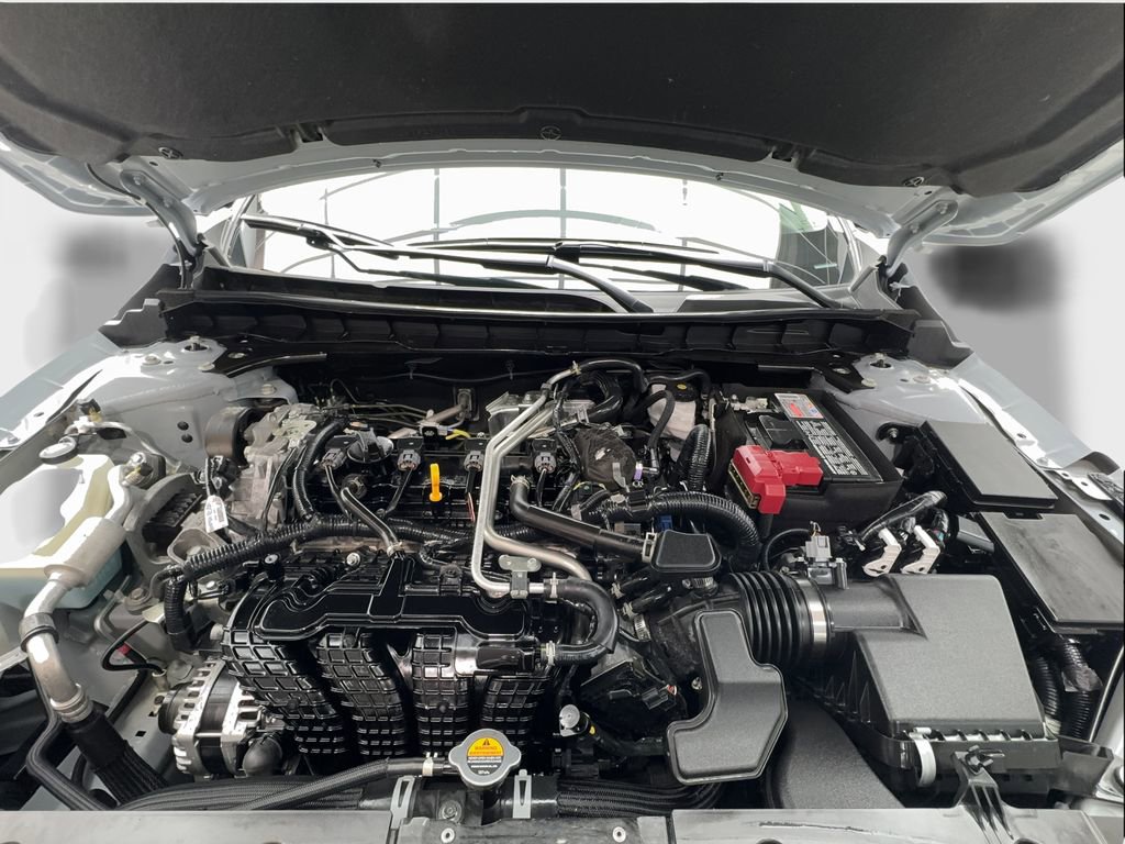 Used 2024 Nissan Altima 2.5 SR w/ SR Premium Package image 18