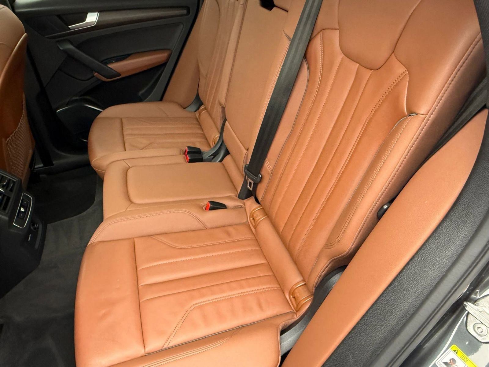 Used 2023 Audi Q5 e Premium w/ Convenience Package image 29