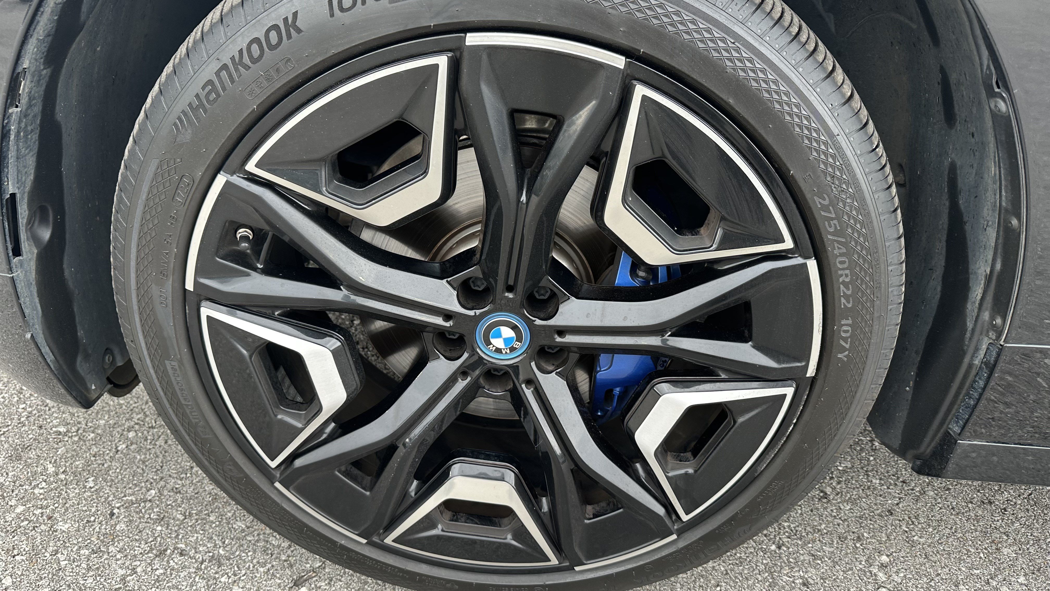 Certified 2024 BMW iX xDrive50 w/ Sport Package AWD/4WD image 11