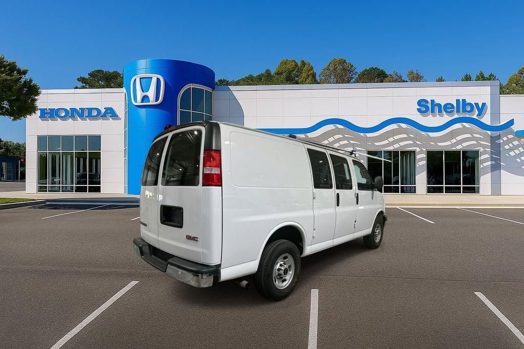 Used 2024 GMC Savana 2500 w/ Driver Convenience Package image 8
