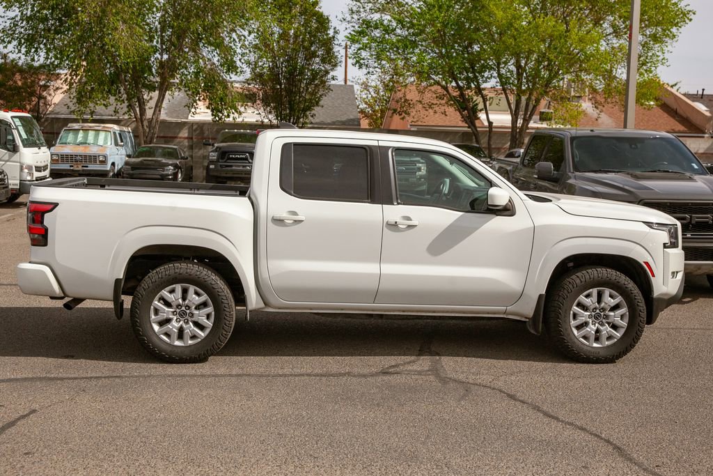 Used 2023 Nissan Frontier SV w/ SV Convenience Package AWD/4WD image 5