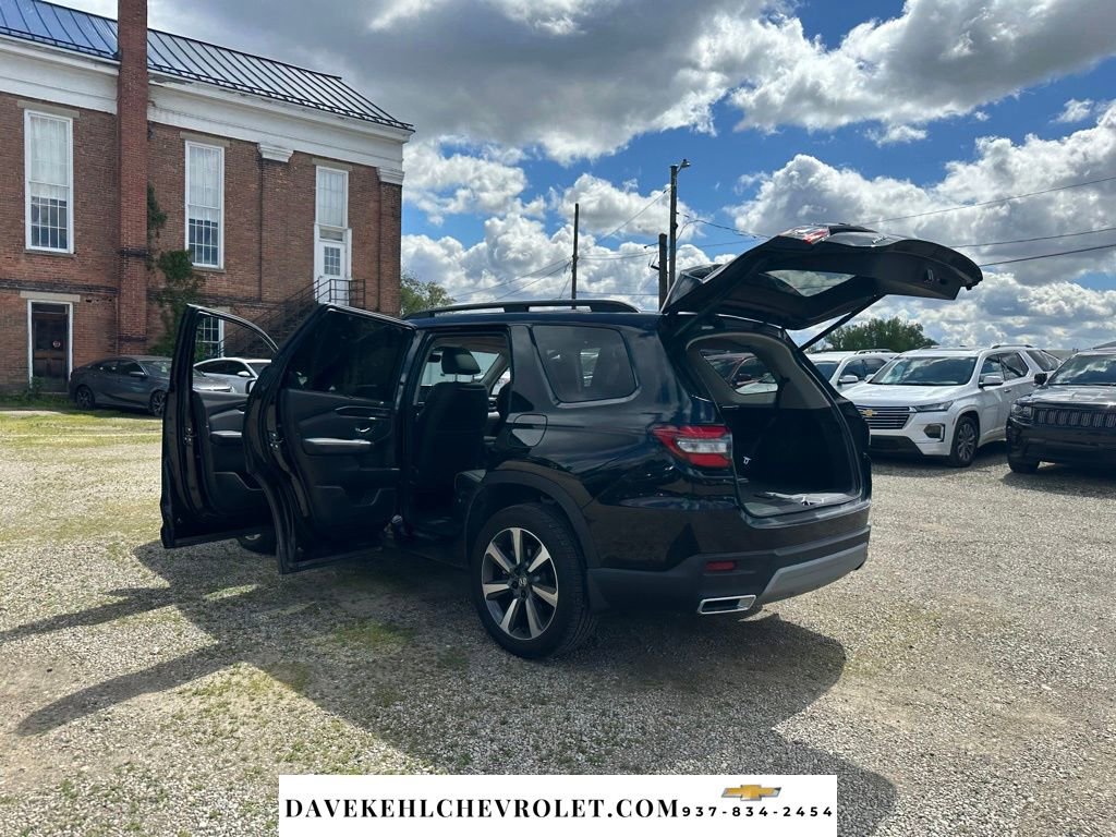 Used 2025 Honda Pilot Elite image 36