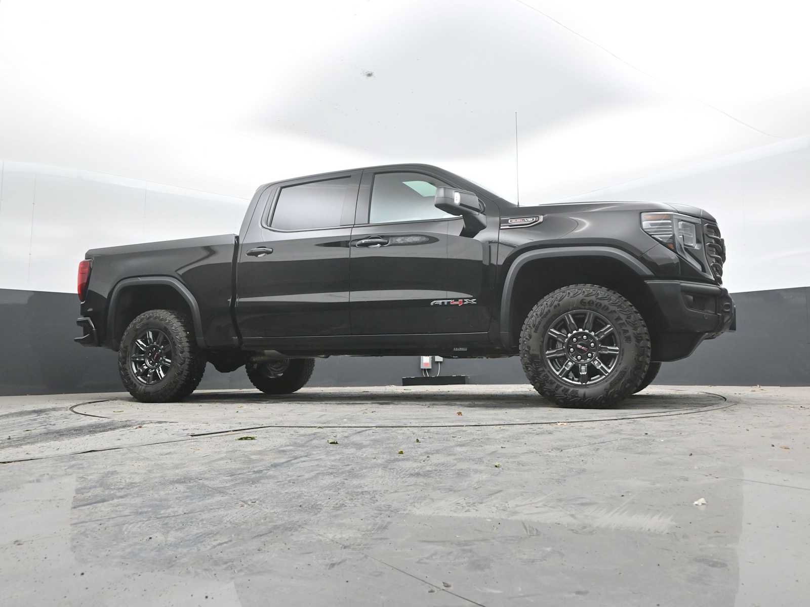 New 2026 GMC Sierra 1500 AT4X AWD/4WD image 43