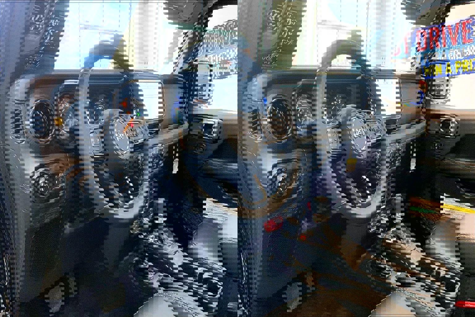 New 2025 Jeep Wrangler Unlimited Rubicon 392 image 7