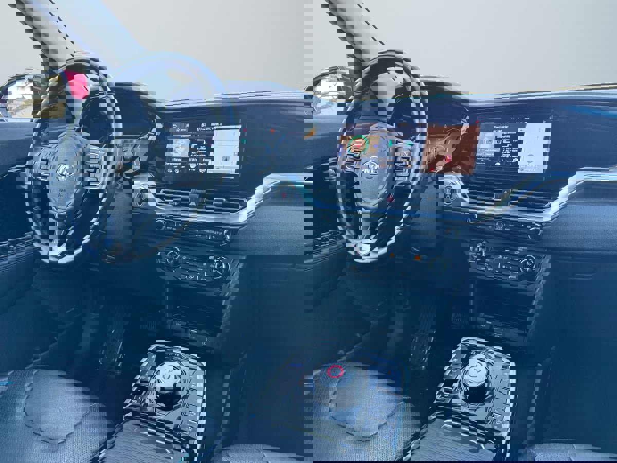 Used 2020 Kia Niro EX Premium image 14