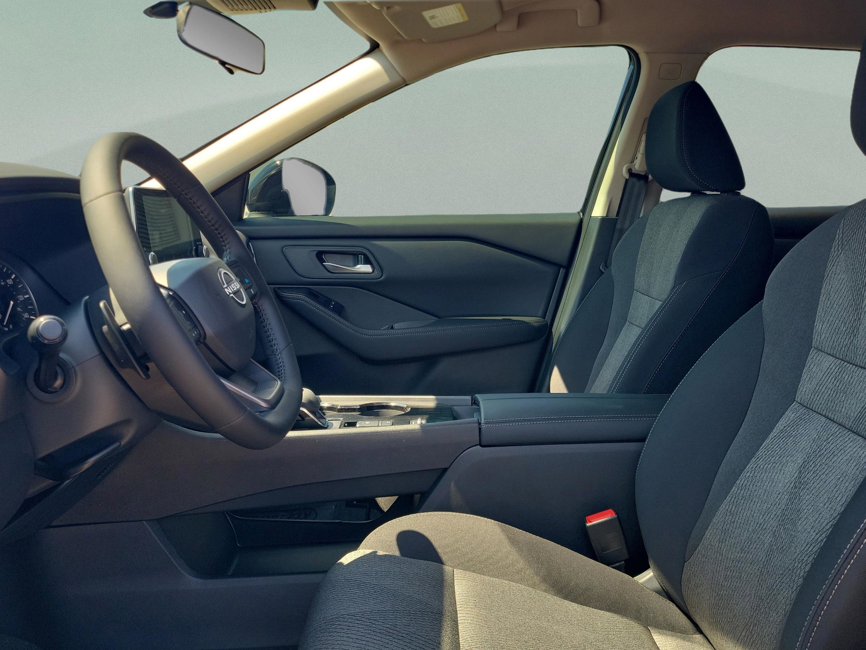 New 2026 Nissan Rogue SV w/ Cold Weather Package FWD image 21