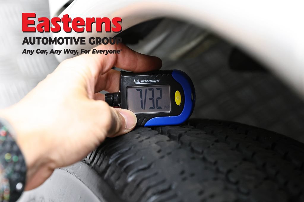 Used 2019 Chevrolet Express 2500 w/ Safety Package RWD image 27