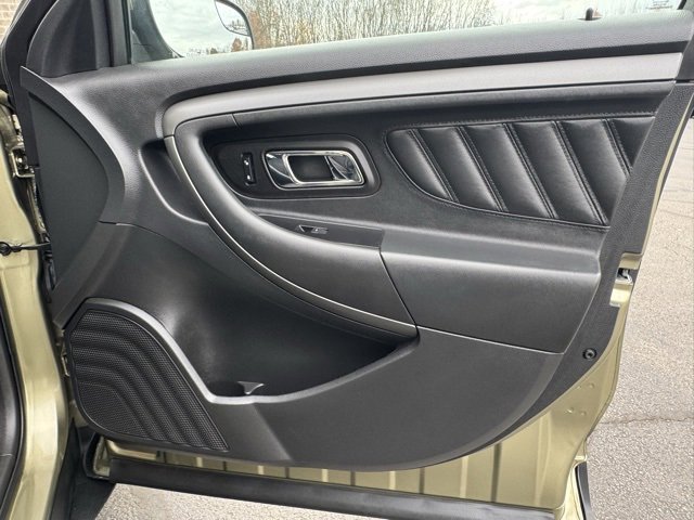 Used 2012 Ford Taurus SEL image 24