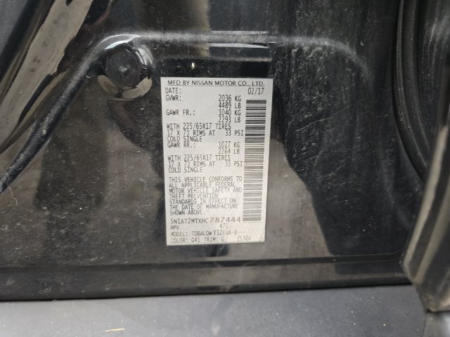 Used 2017 Nissan Rogue SV FWD image 25
