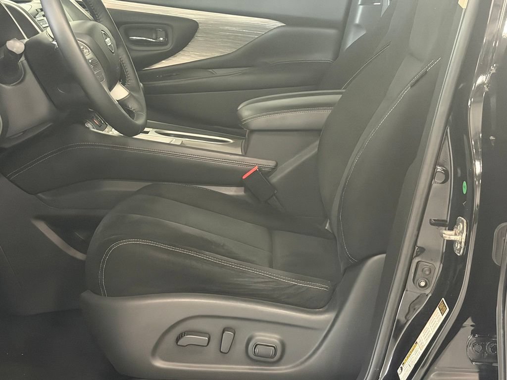 Used 2018 Nissan Murano SV AWD/4WD image 12