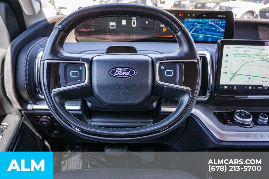 Used 2025 Ford Expedition Platinum AWD/4WD image 30