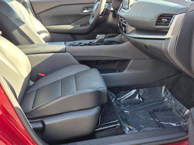 Certified 2023 Nissan Rogue SV w/ SV Premium B Package AWD/4WD image 28
